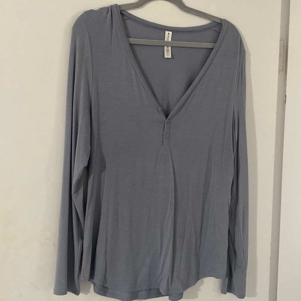 Athleta Long Sleeve Top